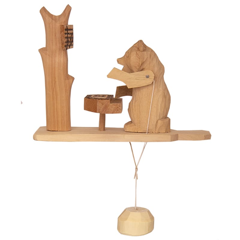 Фото - Резная игрушка деревянная Мишка играет на рояле 17 х 14 см