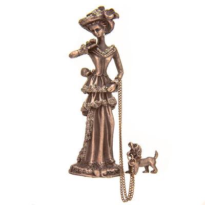 Фото - Статуэтка коллекционная Дама с собачкой 12,5 см