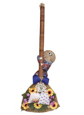 Фото - Оберег Домовой на венике 60 см Фото - Оберег Домовой на венике 60 см