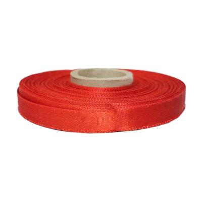 Фото - Атласная лента красная 12 мм Фото - Атласная лента красная 12 мм