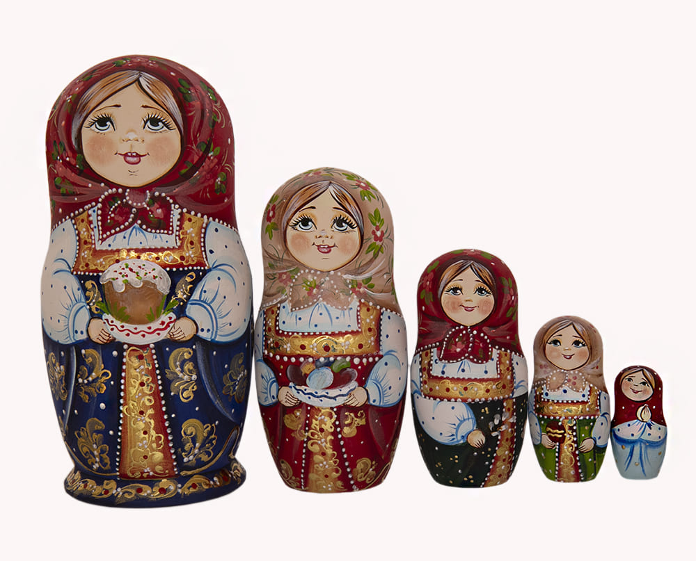 Фото - Деревянная матрешка пасхальная Девушка с куличом 18 см