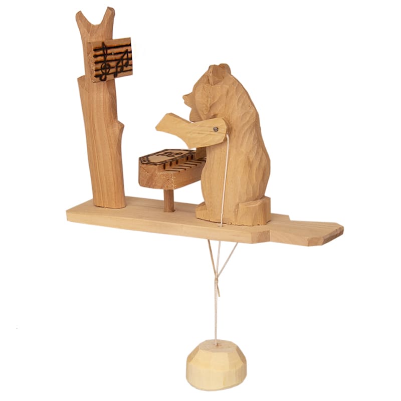 Фото - Резная игрушка деревянная Мишка играет на рояле 17 х 14 см