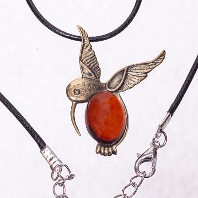 Фото - Подвеска с янтарем Колибри 4 х 3 см