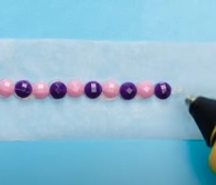 Приклеивание на термоклей